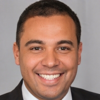 Dr. Miguel Fernández